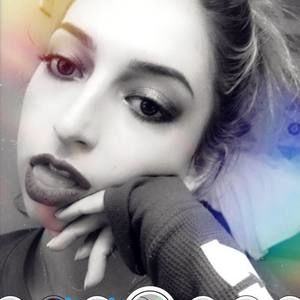 Meet your Posher, Alicia